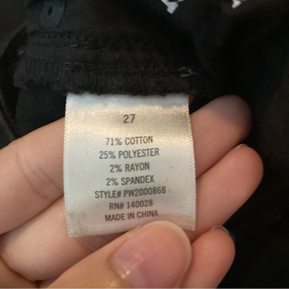 Francesca’s Mid Rise Slim Bootcut Jeans - Black - Picture 9 of 10